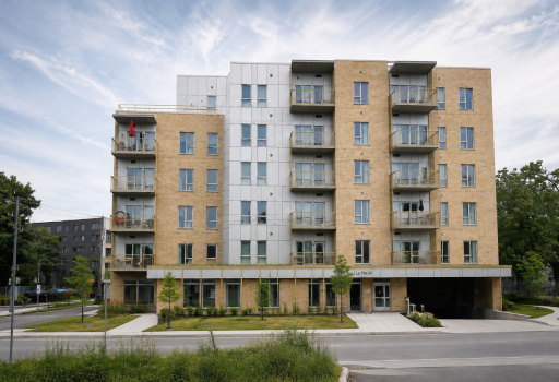 Bâtiment multi-résidentiel